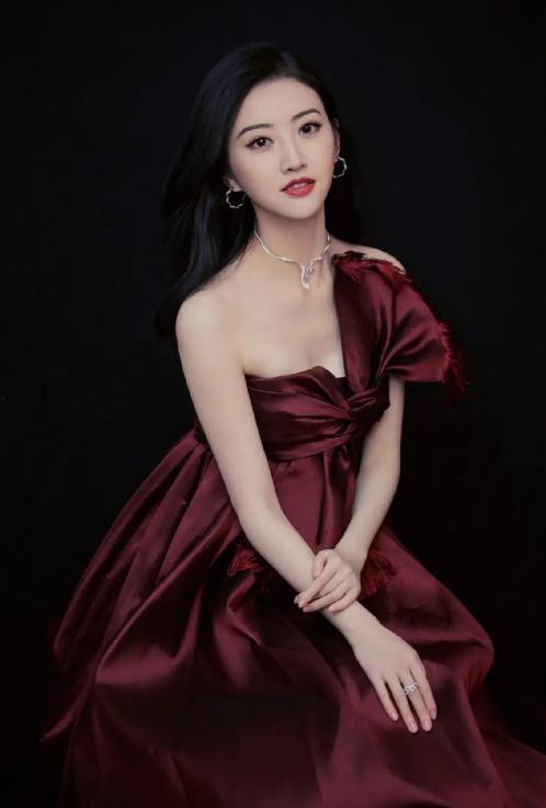 景甜爆料记者是谁呀视频,揭秘幕后真相