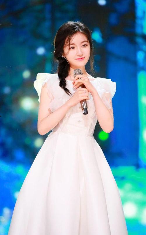 李兰迪爆料害羞视频大全,视频全集曝光，萌态十足引网友热议